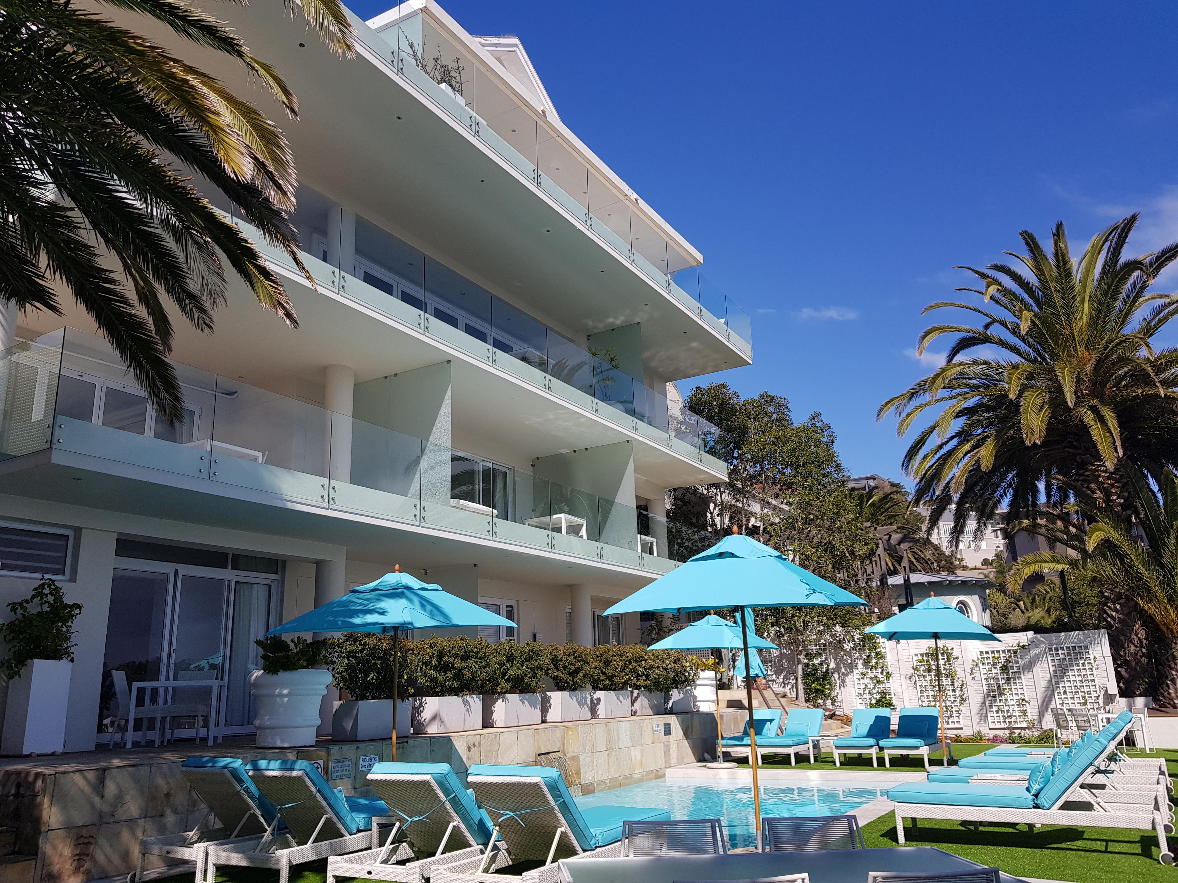 The Clarendon - Bantry Bay Hotel Fokváros Kültér fotó