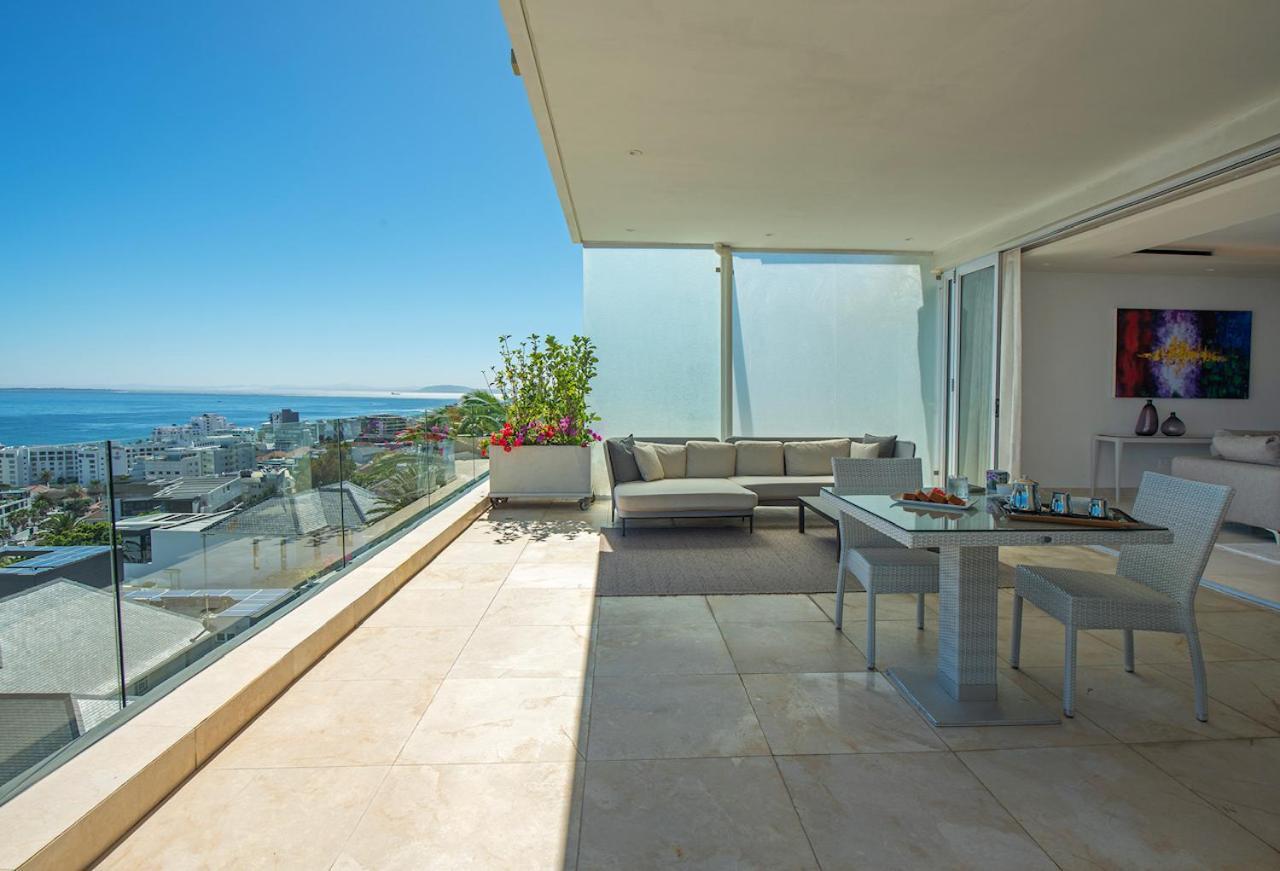 The Clarendon - Bantry Bay Hotel Fokváros Kültér fotó